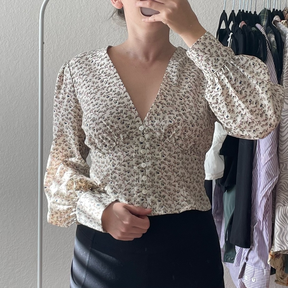 LAST CHANCE ✨ PRICE FIRM ✨ Etophe Studios Corset Style Botanical Print Blouse
